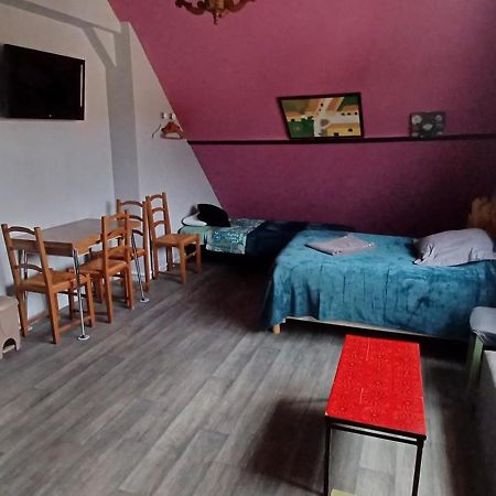 Les Trois Chambres De Lyly Situees A Brou Ngoại thất bức ảnh